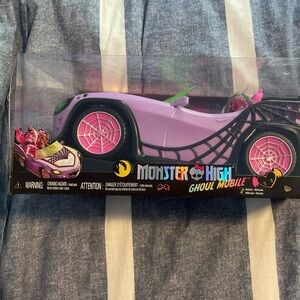 Monster High Ghoul Mobile Toy Car 2022 Mattel NEW SEALED